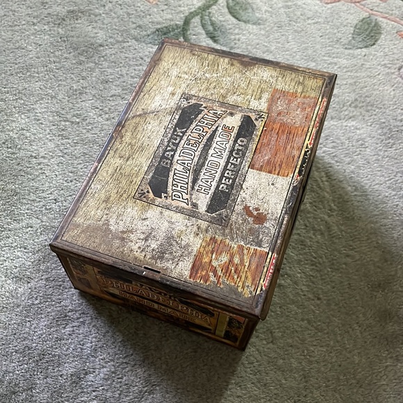 Philadelphia handmade, perfecto tin - Picture 3 of 4